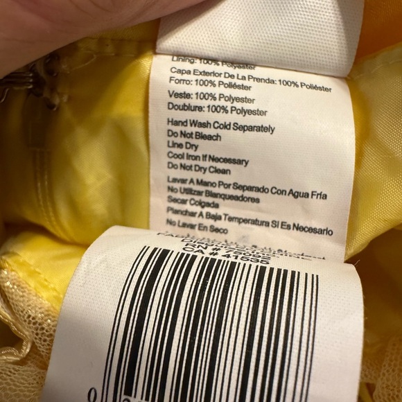 Disney Princess Belle Dress/Costume Size Small with matching Disney Doll - Picture 9 of 15